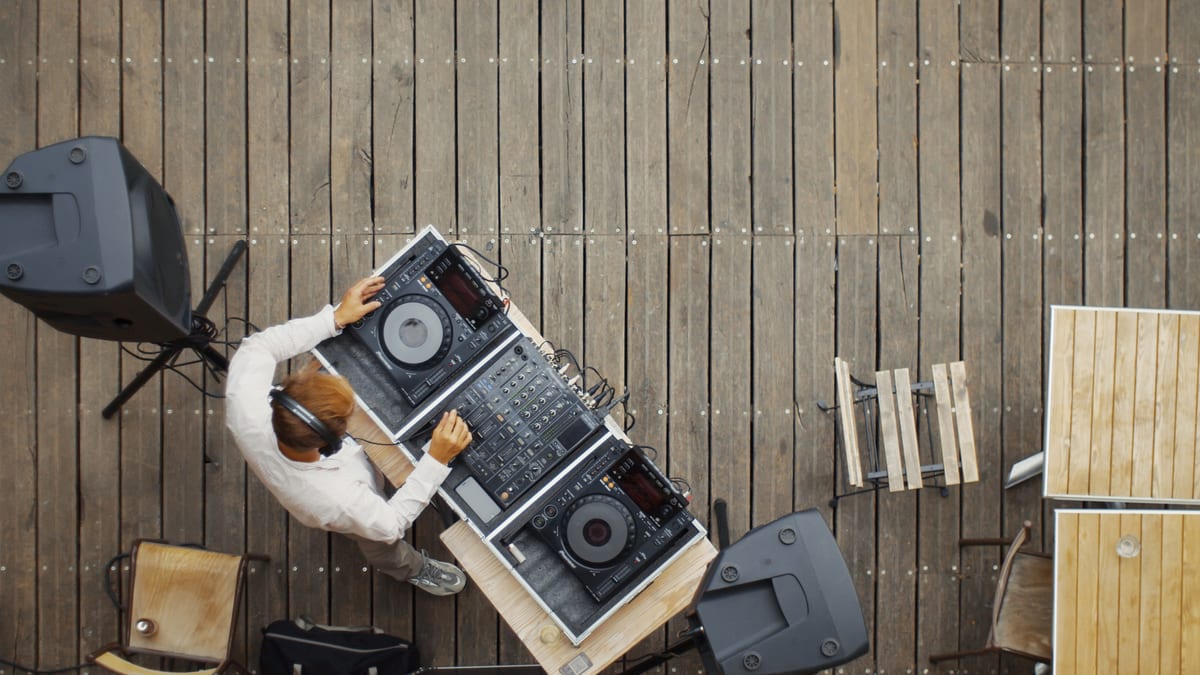 Hire sound system — dj view from above for parties and events in Johannesburg, Sandton and Randburg