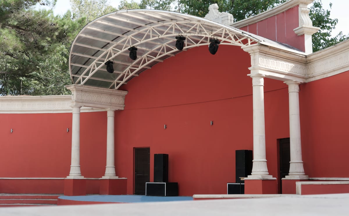 Hire sound system — empty street stage for public perfomances events for parties and events in Johannesburg, Sandton and Randburg