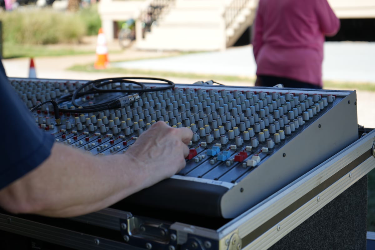 Hire sound system — sound equipment for parties and events in Johannesburg, Sandton and Randburg